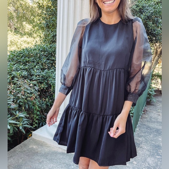 Black Dress - Picture 1 of 4
